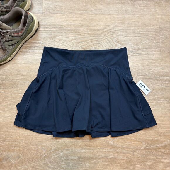 NWT‎ Old Navy Extra High-Waisted Cloud+ Skort Women's M Color Navy/Gray - Picture 1 of 5